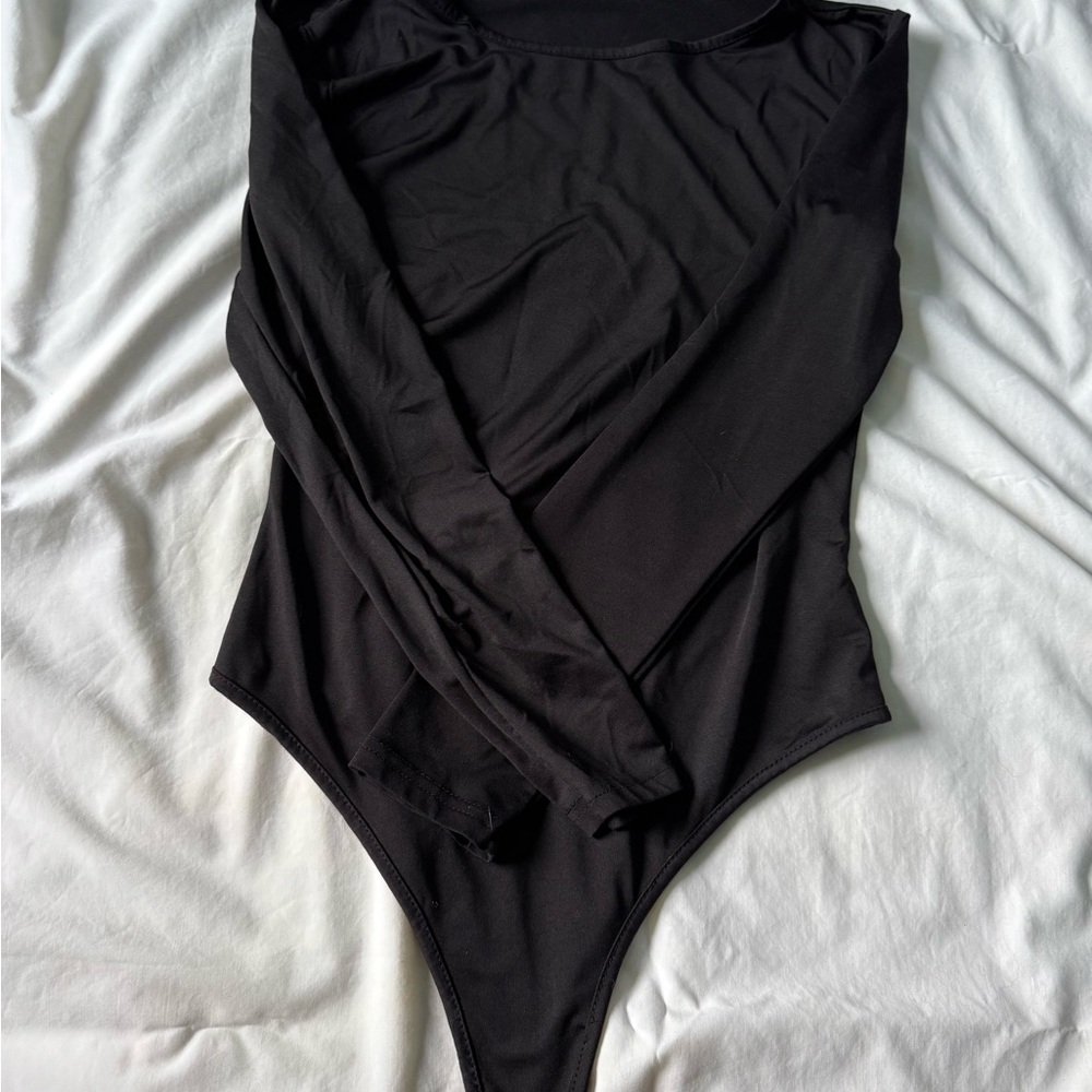 SHEIN Black Long Sleeve Bodysuit